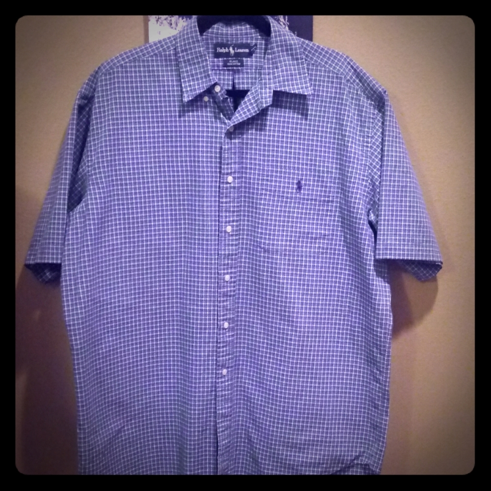 Polo button short sleeve shirt